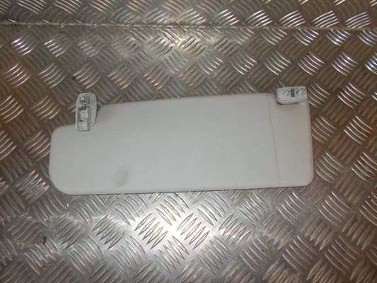 VW UP Solskærm Med OEM Nr. 6R0857551K Fra VW Ophugger