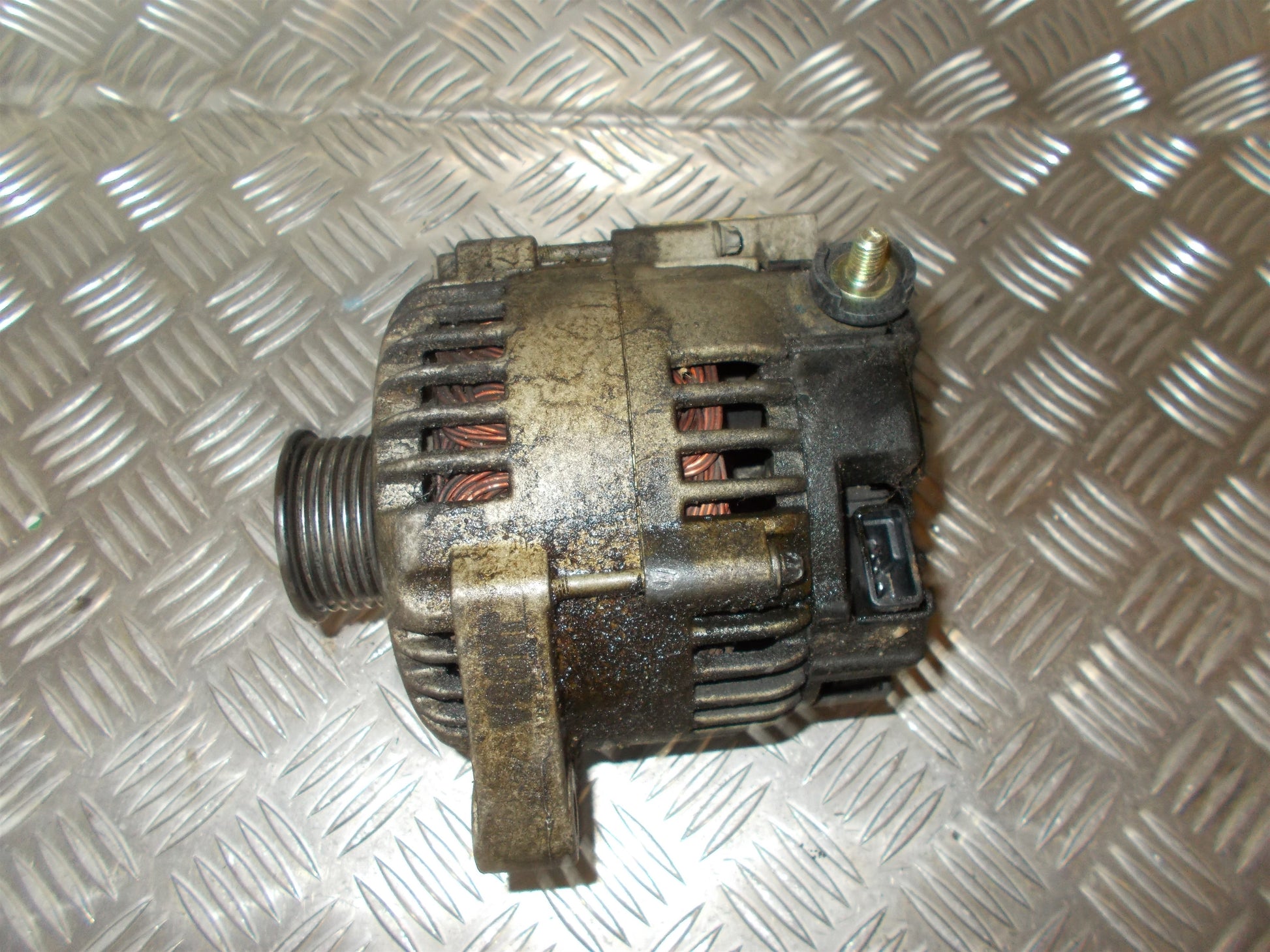 Daewoo Tacuma Generator Med OEM Nr. Ophugger Fra Daewoo Ophugger