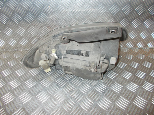 Seat Cordoba Forlygte Med OEM Nr. Ophugger Fra Seat Ophugger