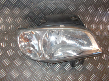 Seat Cordoba Forlygte Med OEM Nr. 6K1941044A Fra Seat Ophugger