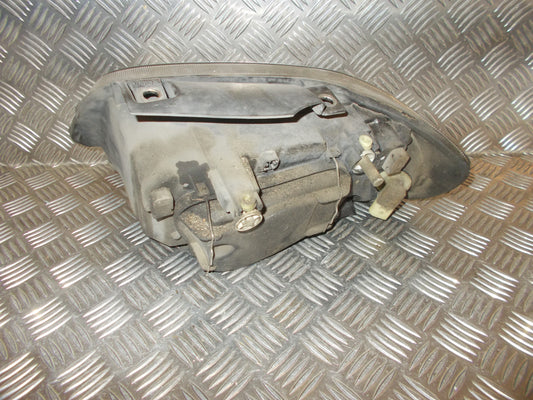 Seat Ibiza 6K2 Forlygte Med OEM Nr. 6K1941044A Fra Seat Ophugger