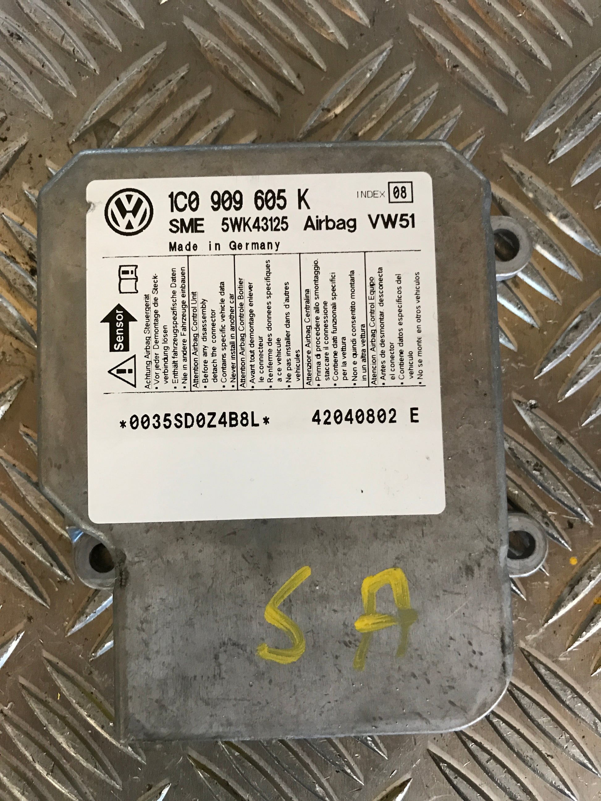 Skoda Fabia Airbag Elboks Med OEM Nr. 1C0909605P Fra Skoda Ophugger