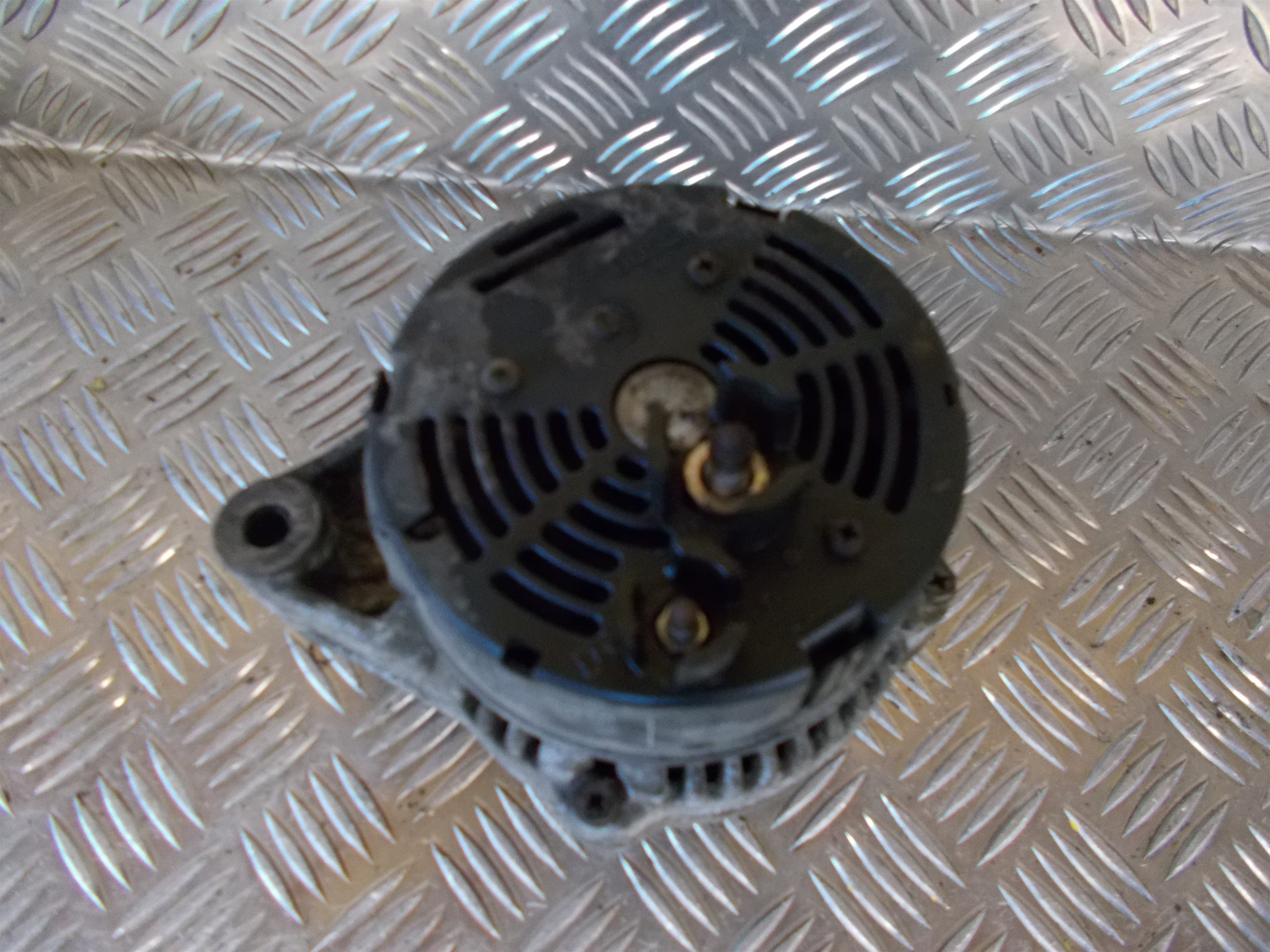 Peugeot 106 Generator Med OEM Nr. 96050629 Fra Peugeot Ophugger
