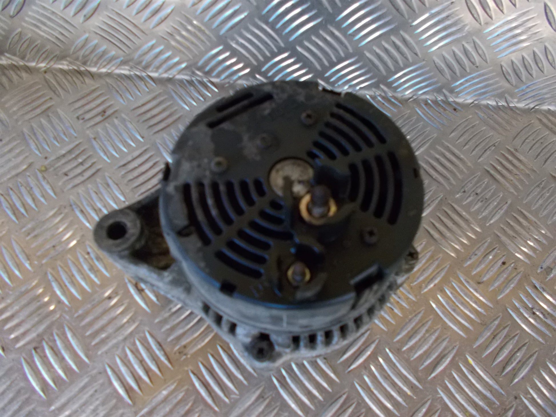 Peugeot 106 Generator Med OEM Nr. 5709F9 Fra Peugeot Ophugger