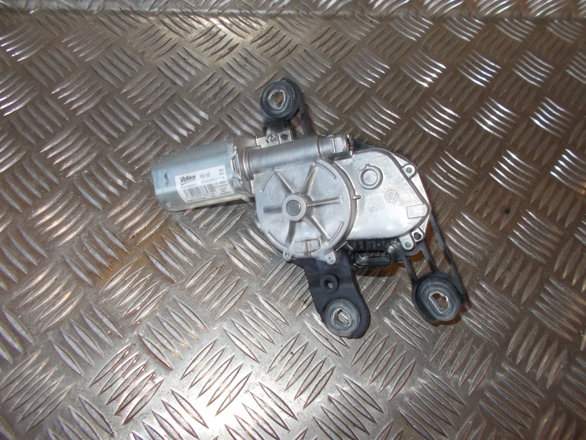 VW Touran GP2 Bagrudevisker Motor Med OEM Nr. 5G0955711A Fra VW Ophugger
