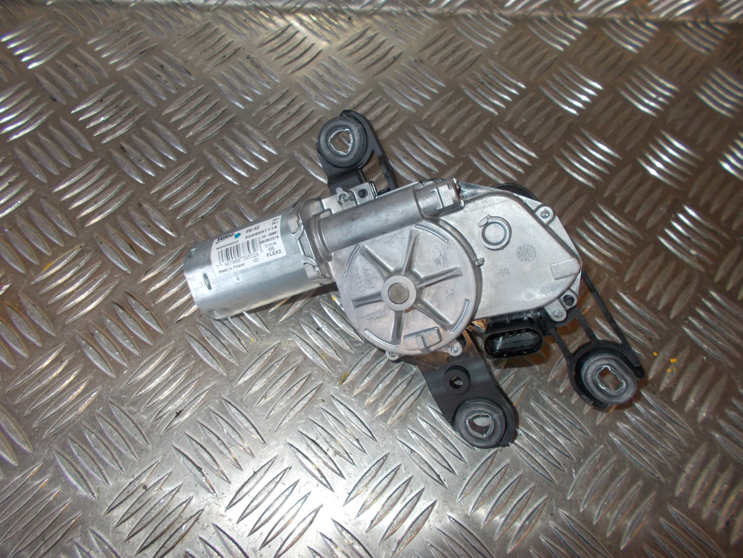 VW Touran GP2 Bagrudevisker Motor Med OEM Nr. 5G0955711A Fra VW Ophugger