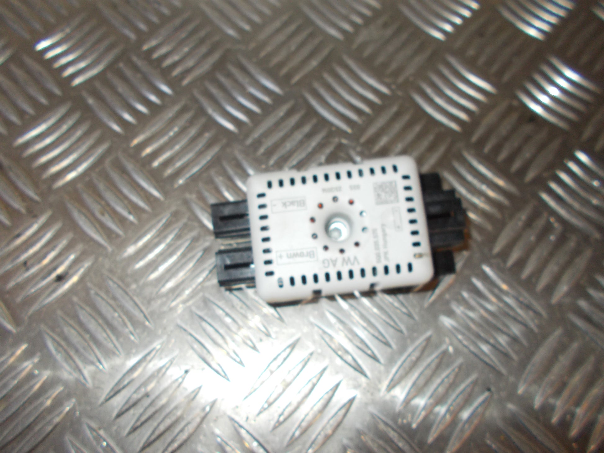 VW Touran GP2 Radio Div. Tilbehør Med OEM Nr. 5Q0035570 Fra VW Ophugger