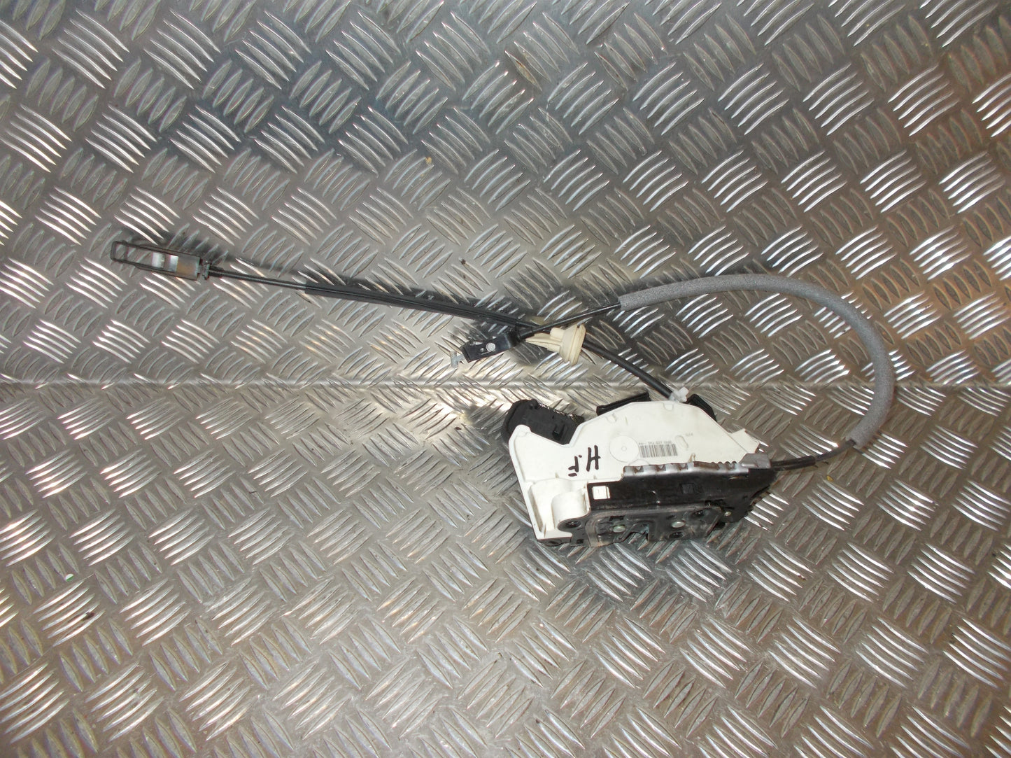VW Golf 6 1K Dørlås Med OEM Nr. 5K1837016B Fra VW Ophugger