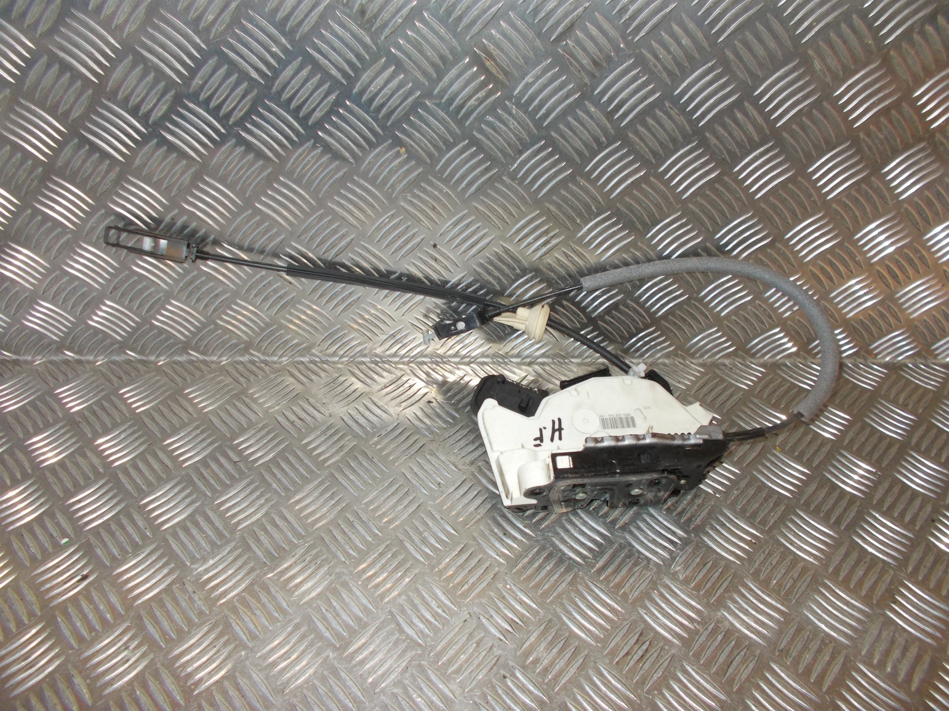 VW Golf 6 1K Dørlås Med OEM Nr. 5K1837016B Fra VW Ophugger