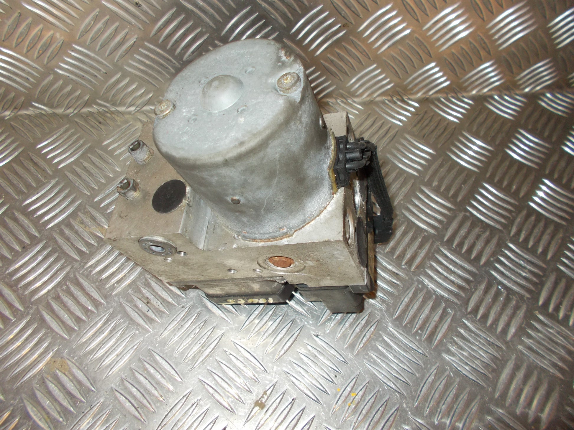 Opel Vectra B Abs Pumpe Med OEM Nr. 0273004231 Fra Opel Ophugger