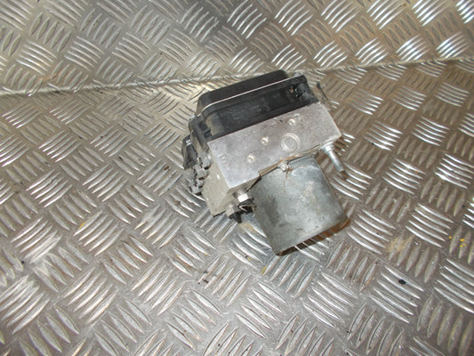 Peugeot 307 Abs Pumpe Med OEM Nr. 0265950374 Fra Peugeot Ophugger