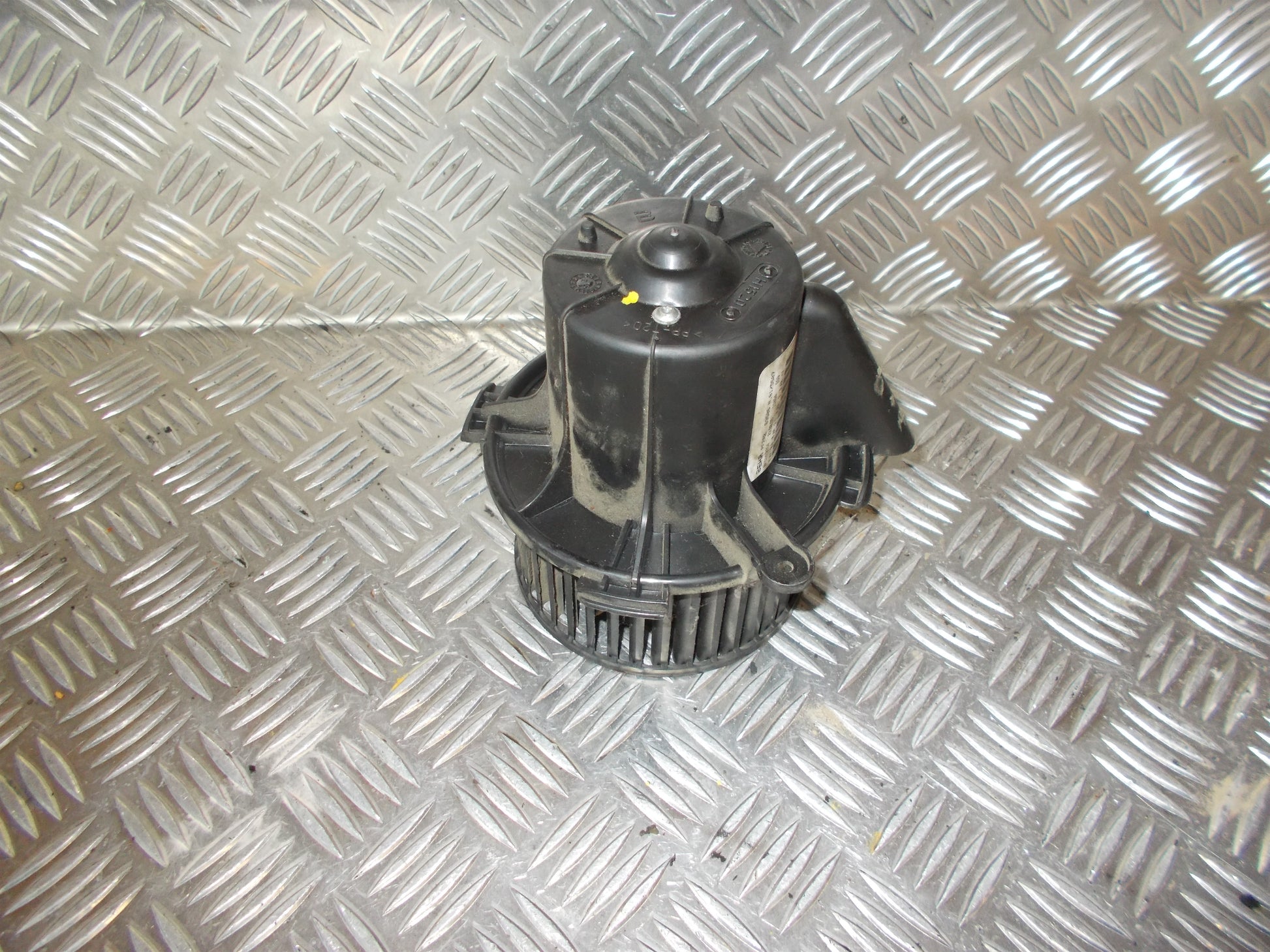 Peugeot 307 Varmeblæser Med OEM Nr. 6441S6 Fra Peugeot Ophugger