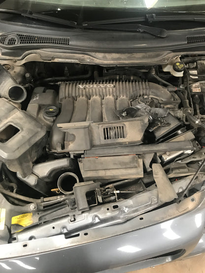 Volvo S40/V50 Pluk-Selv-Bil Med OEM Nr. Ophugger Fra Volvo Ophugger