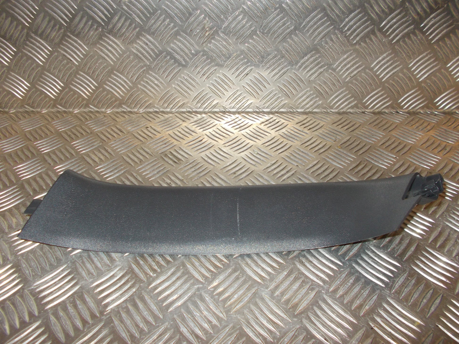 Volvo S60/V60 Beklædning Bagklap Med OEM Nr. 39804330 Fra Volvo Ophugger