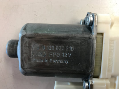 Ford Focus Rudemotor - Rudehejs Med OEM Nr. 0130822216 Fra Ford Ophugger