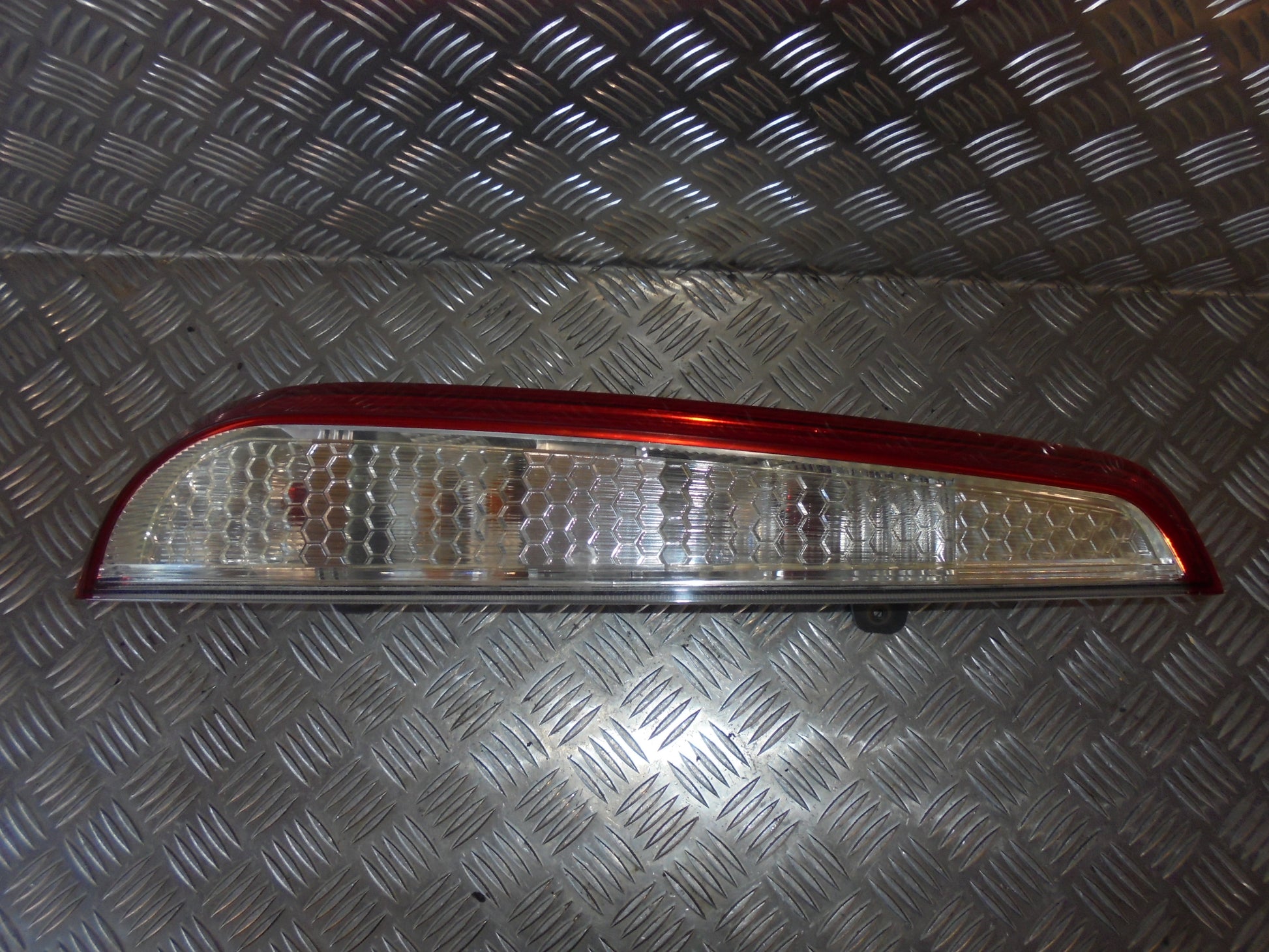 Ford Focus Baglygte Med OEM Nr. Ophugger Fra Ford Ophugger