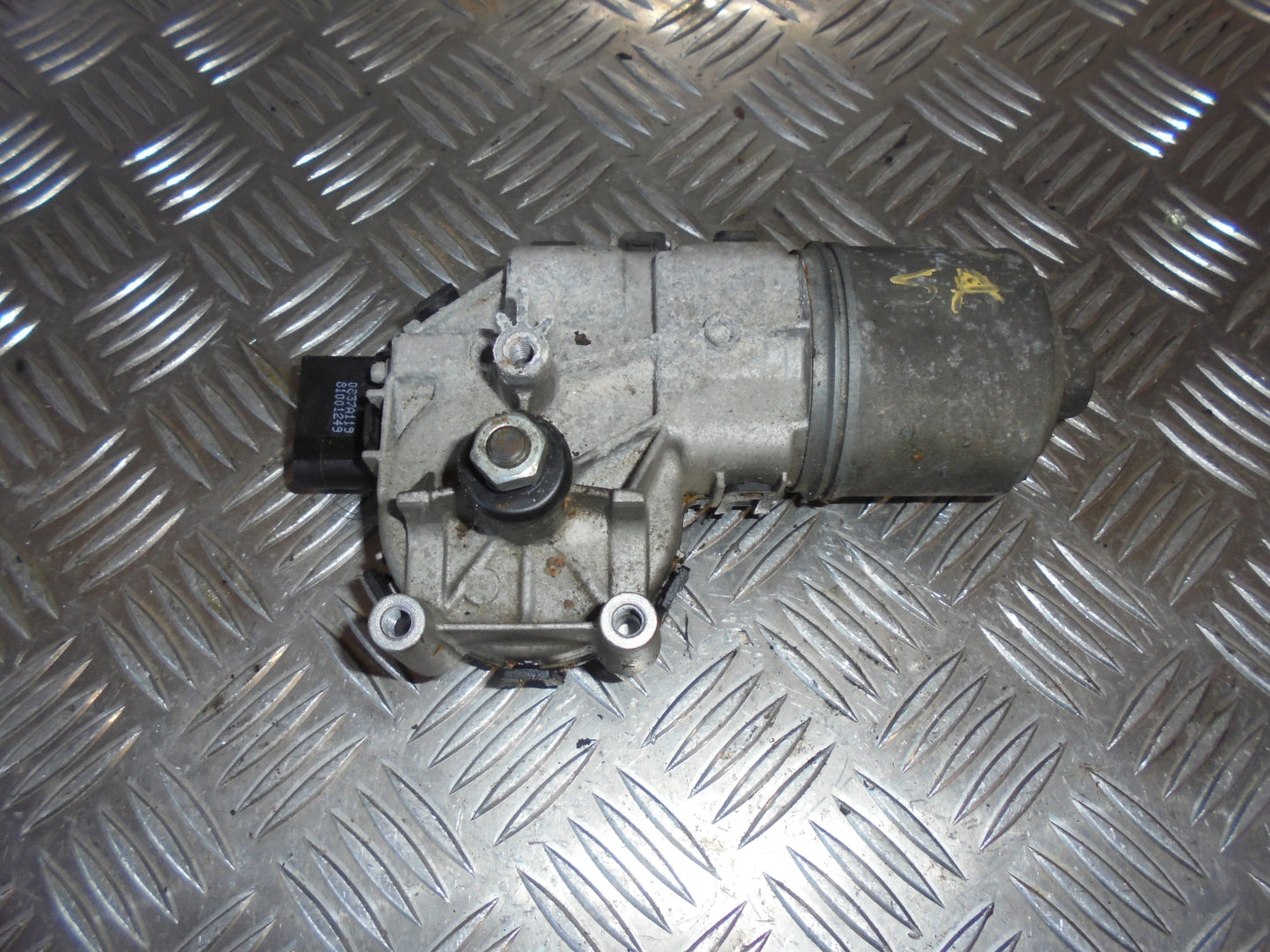 Ford Focus Viskermotor Med OEM Nr. Ophugger Fra Ford Ophugger