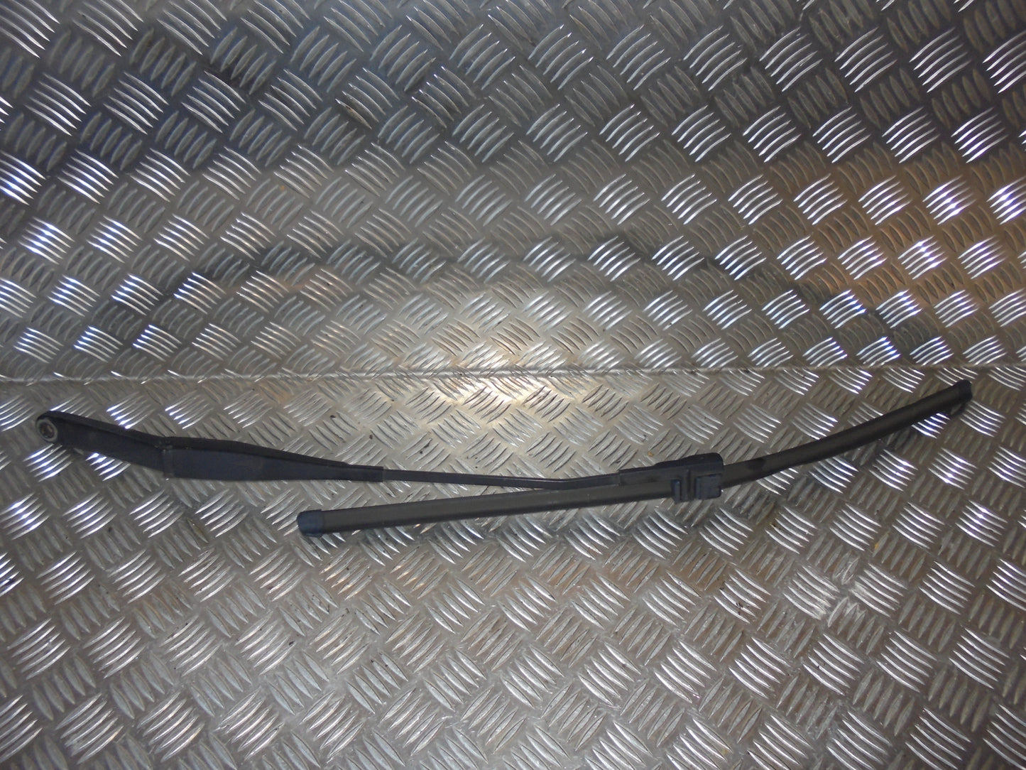 Ford Focus Viskerarm Med OEM Nr. Ophugger Fra Ford Ophugger