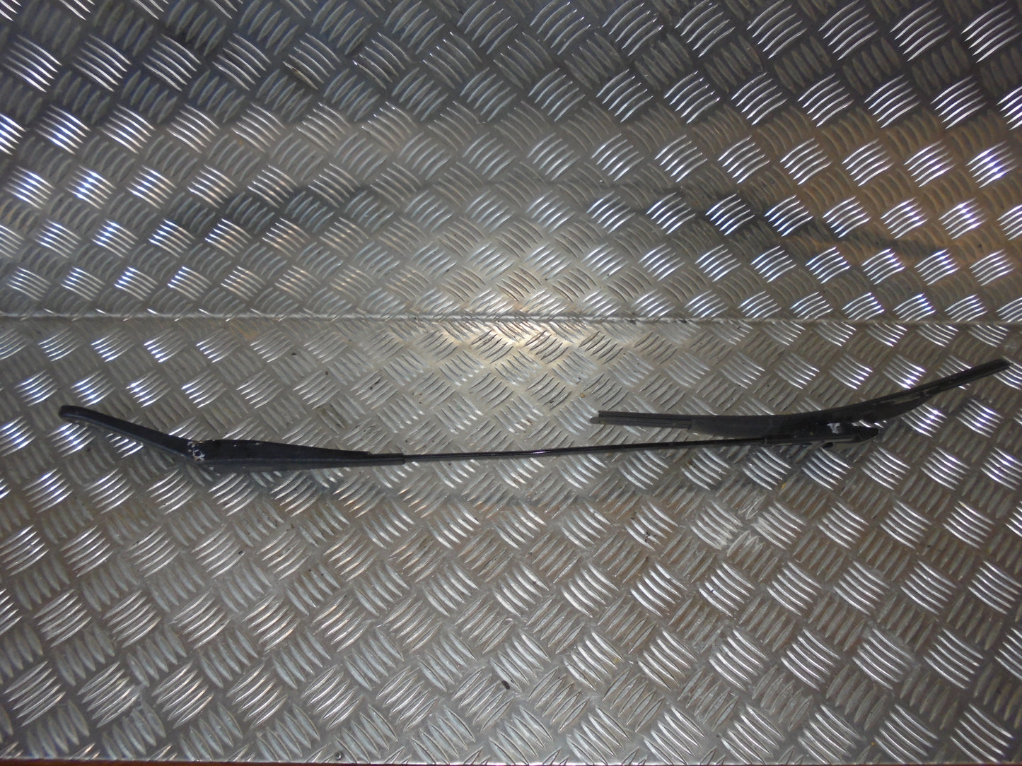 Ford Focus Viskerarm Med OEM Nr. Ophugger Fra Ford Ophugger