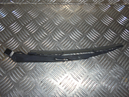 Ford Focus Viskerarm Med OEM Nr. Ophugger Fra Ford Ophugger