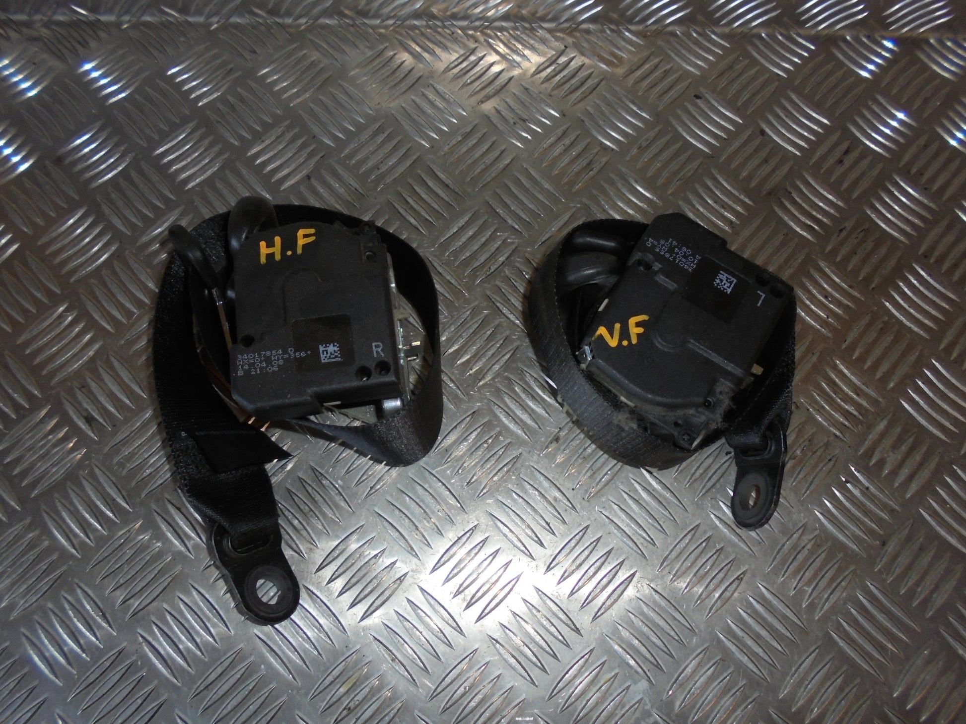 Ford Focus Sikkerhedsseler For Med OEM Nr. Ophugger Fra Ford Ophugger