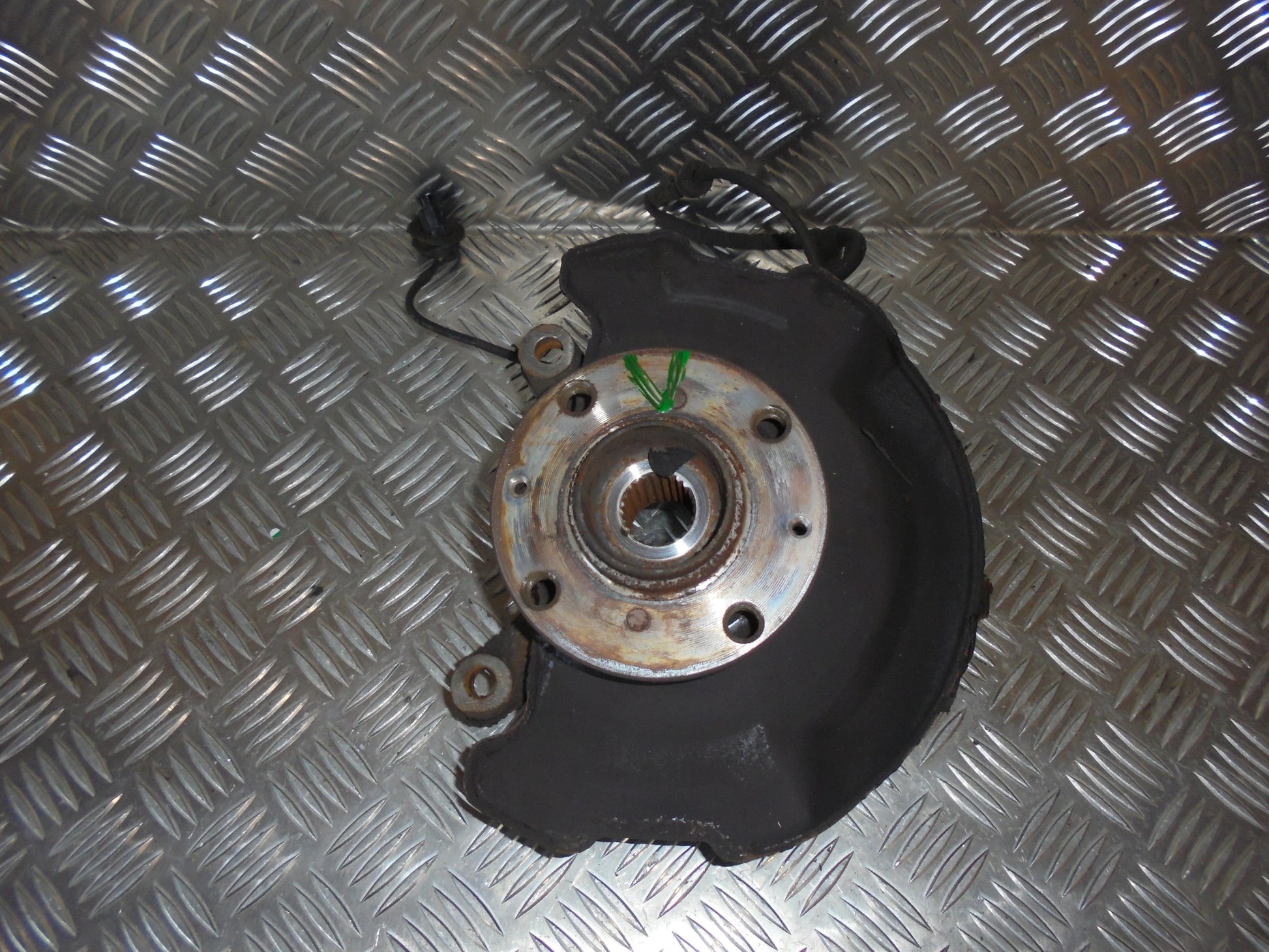 Opel Agila B Spindel For V Med OEM Nr. 93195057 Fra Opel Ophugger