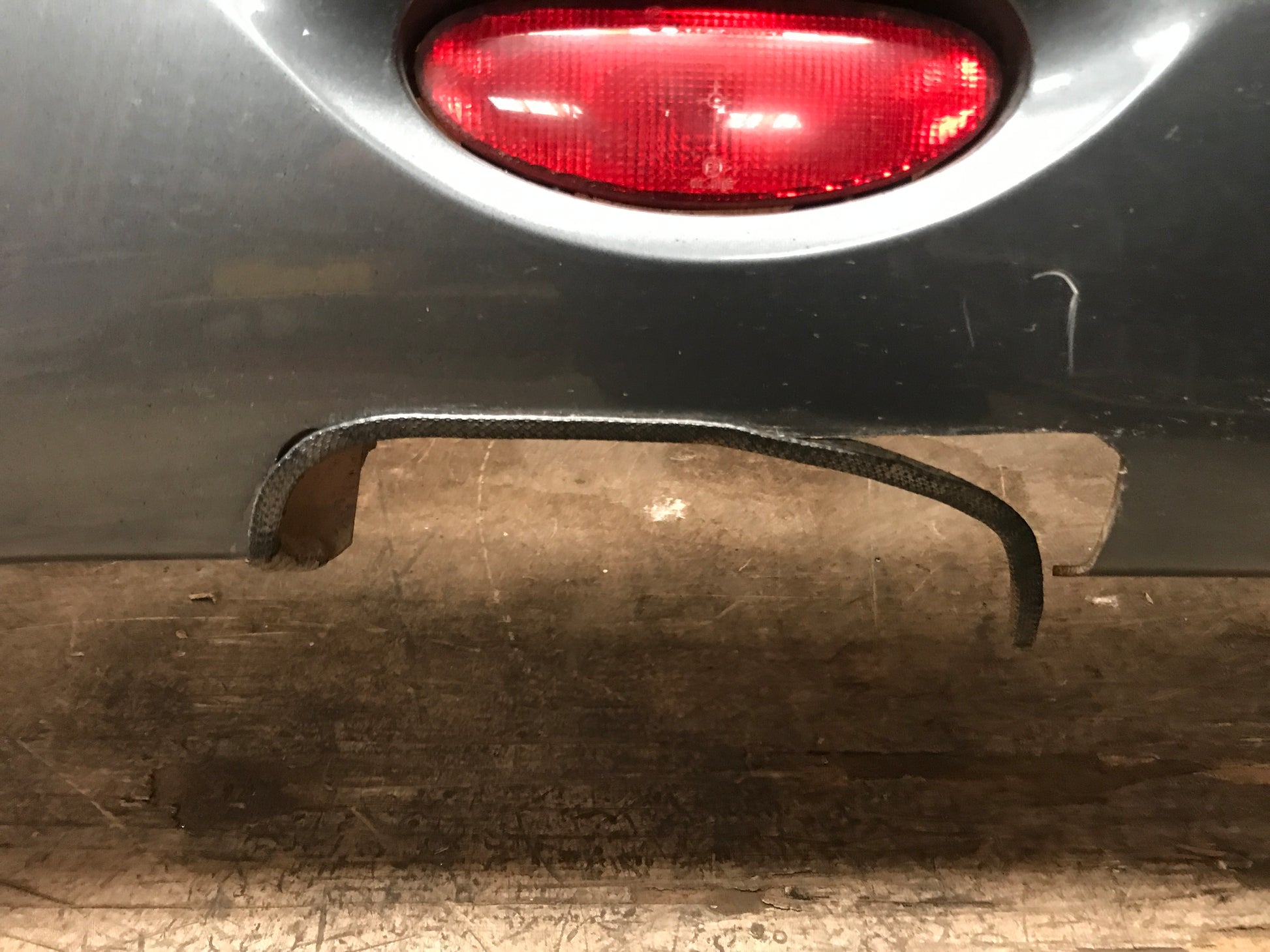 Peugeot 206 Bagkofanger Med OEM Nr. 7410L6 Fra Peugeot Ophugger