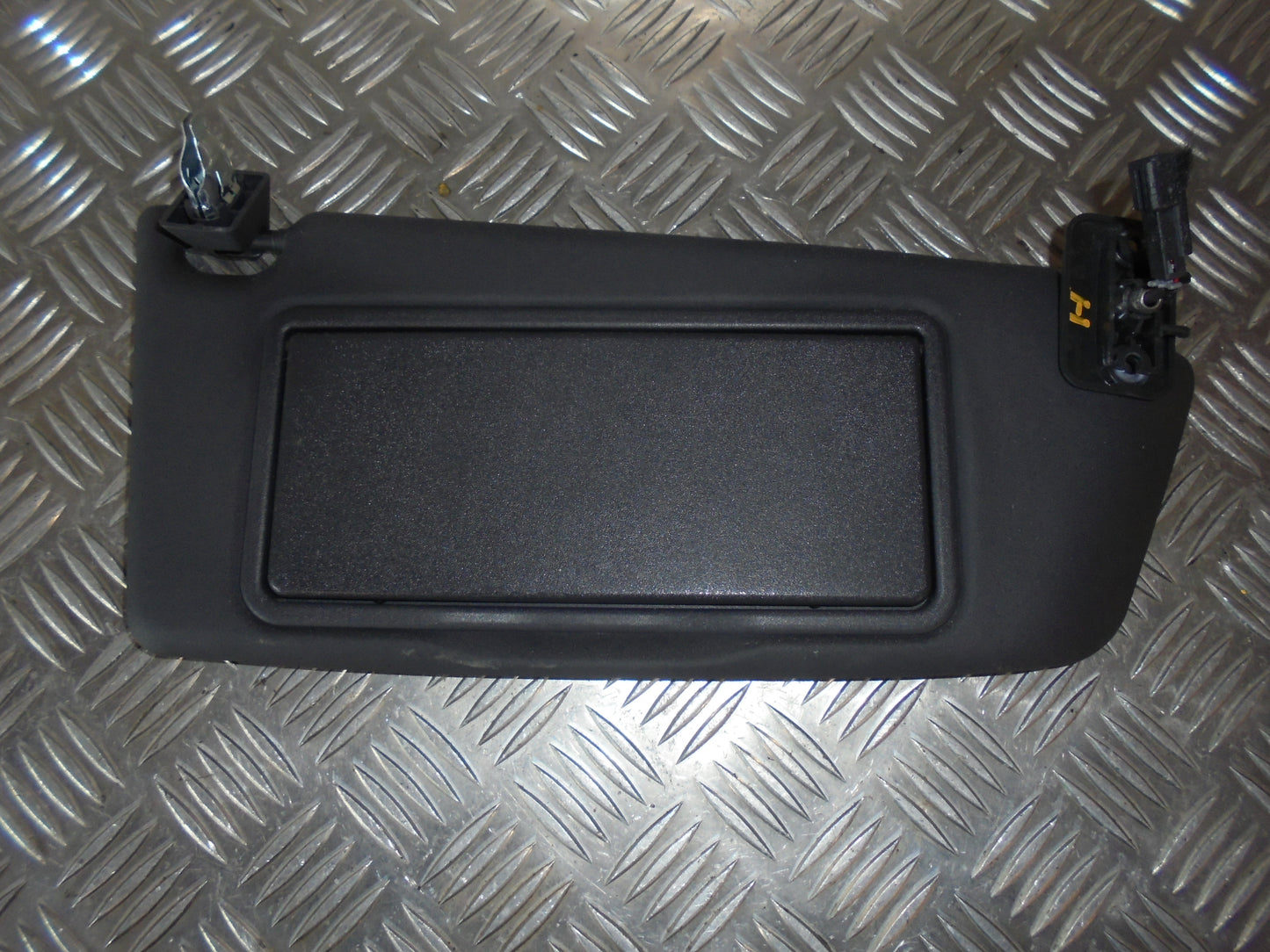 Opel Astra H Solskærm Med OEM Nr. Ophugger Fra Opel Ophugger