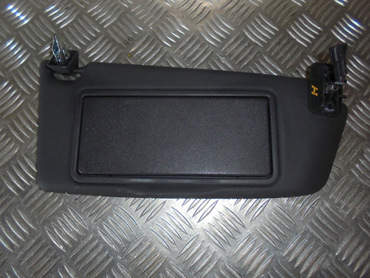 Opel Astra H Solskærm Med OEM Nr. Ophugger Fra Opel Ophugger