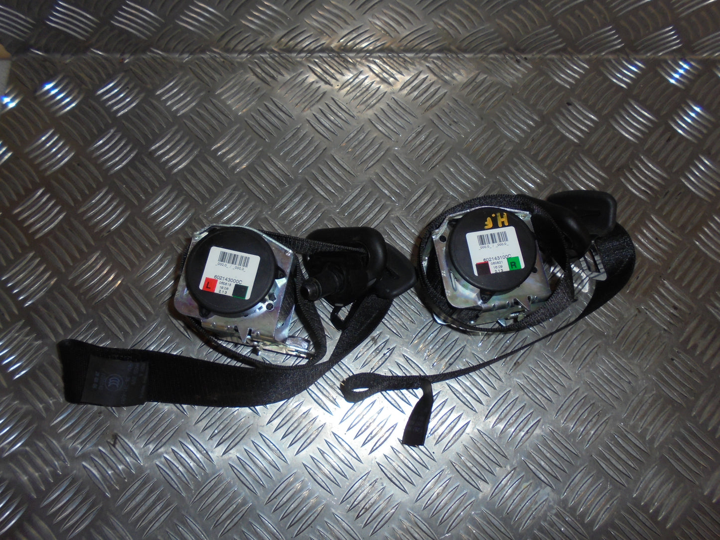 Opel Astra H Sikkerhedsseler For Med OEM Nr. Ophugger Fra Opel Ophugger