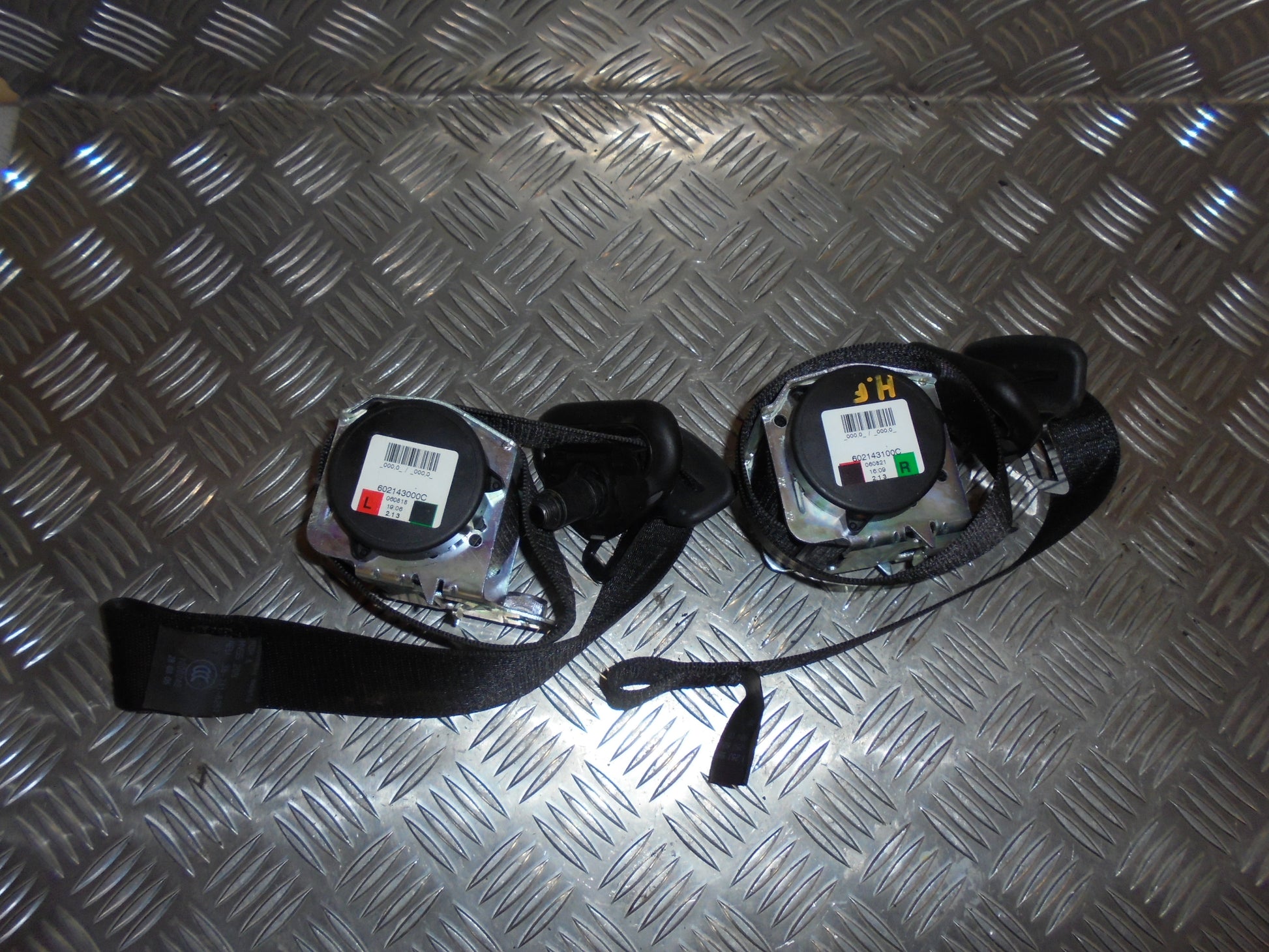 Opel Astra H Sikkerhedsseler For Med OEM Nr. Ophugger Fra Opel Ophugger