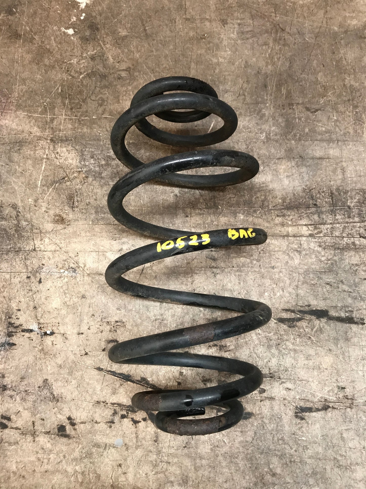 Saab Saab 9-3 Bagfjeder Spiral Med OEM Nr. Ophugger Fra Saab Ophugger