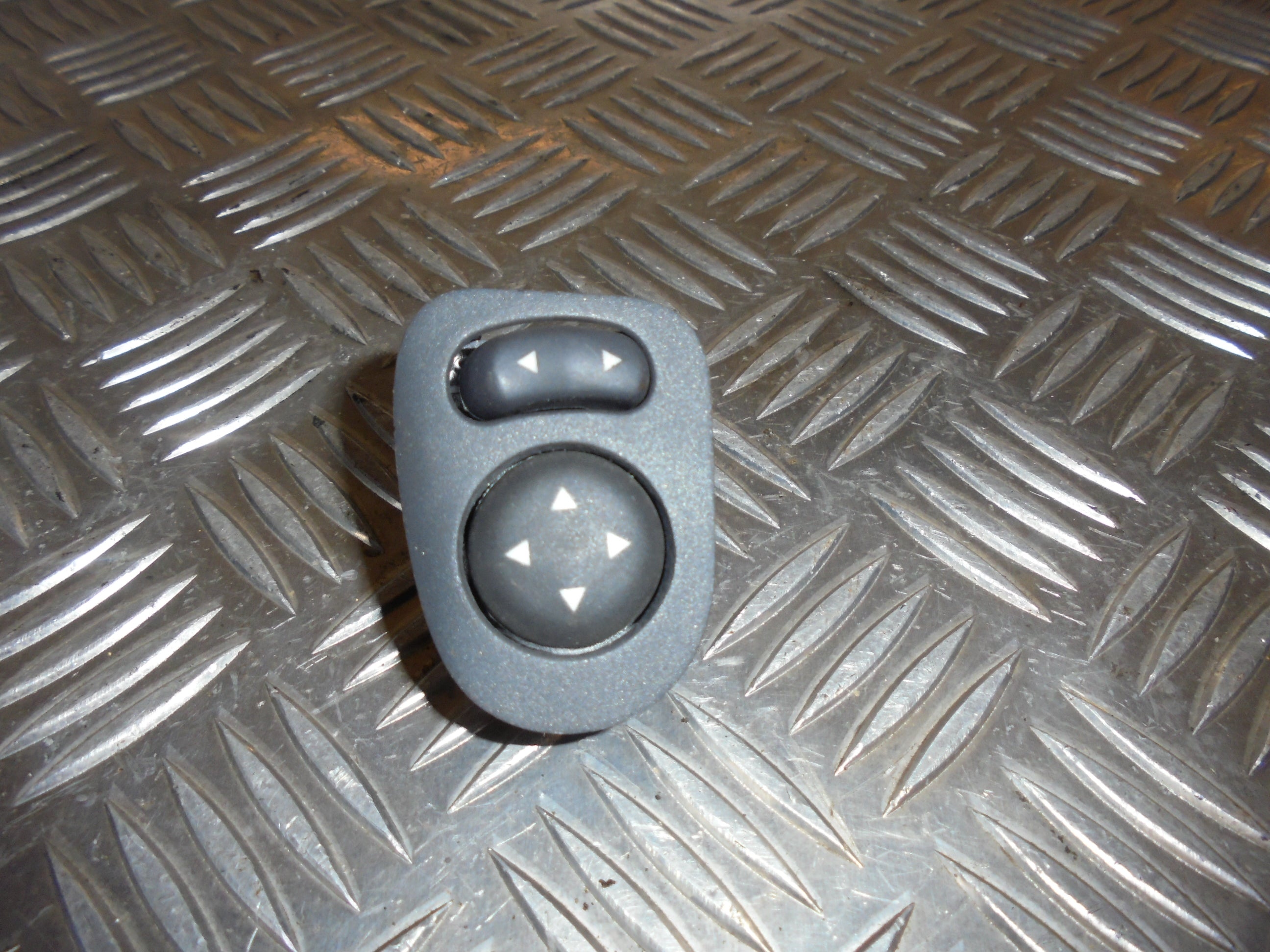 Fiat 500 Kontakt Sidespejl Med OEM Nr. Ophugger Fra Fiat Ophugger