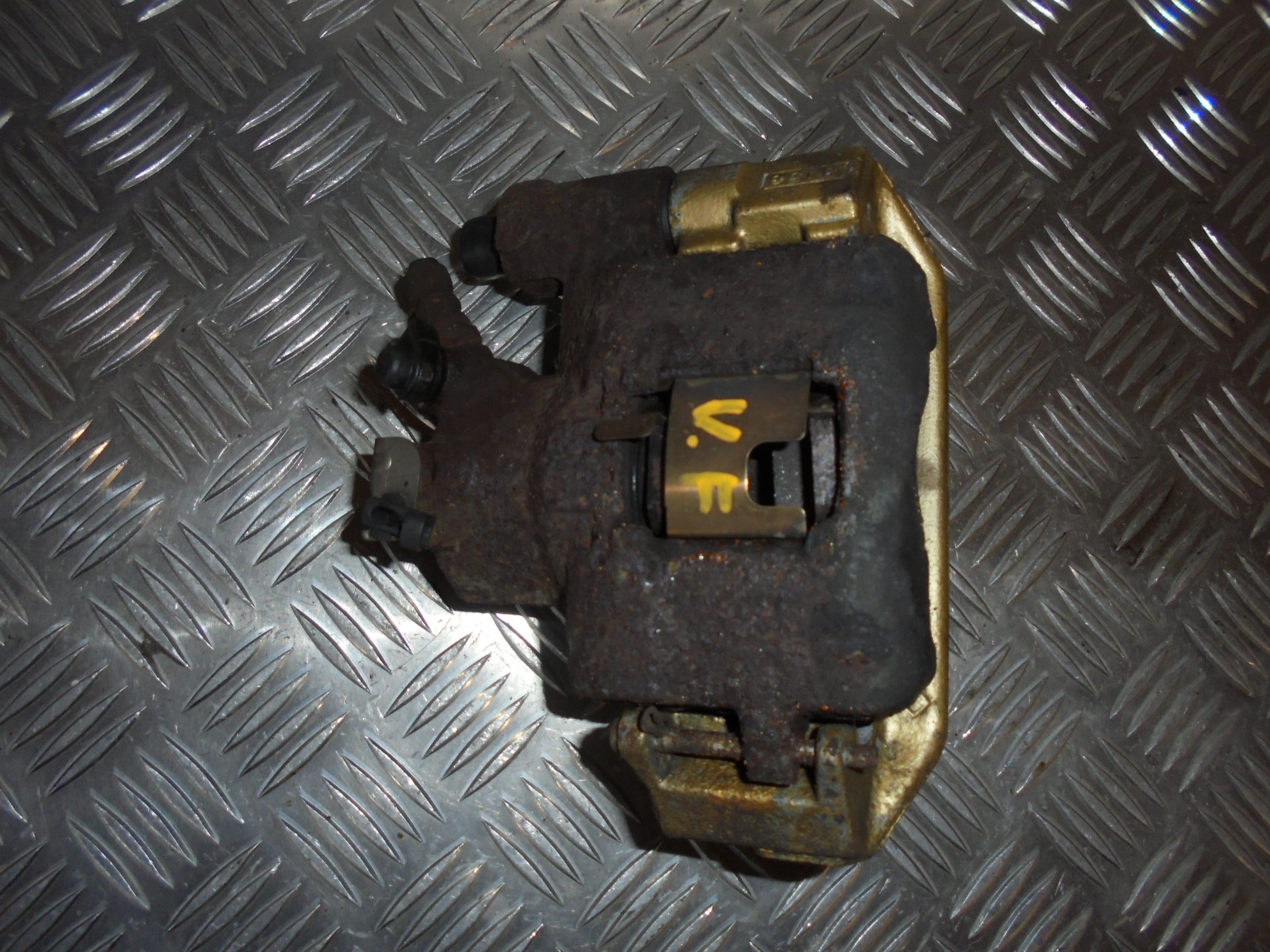 Fiat 500 Bremsekaliber Vf Med OEM Nr. Ophugger Fra Fiat Ophugger