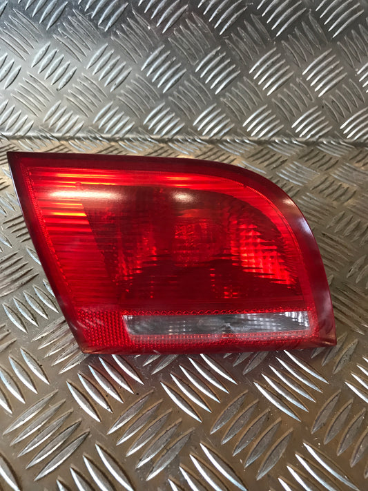 Audi A4 8K Baglygte Med OEM Nr. 8P4945093B Fra Audi Ophugger