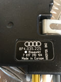 Audi A4 Radio Div. Tilbehør Med OEM Nr. 8P4035225 Fra Audi Ophugger