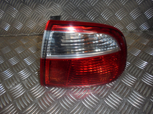 Seat Toledo Baglygte Med OEM Nr. 1M5945096B Fra Seat Ophugger
