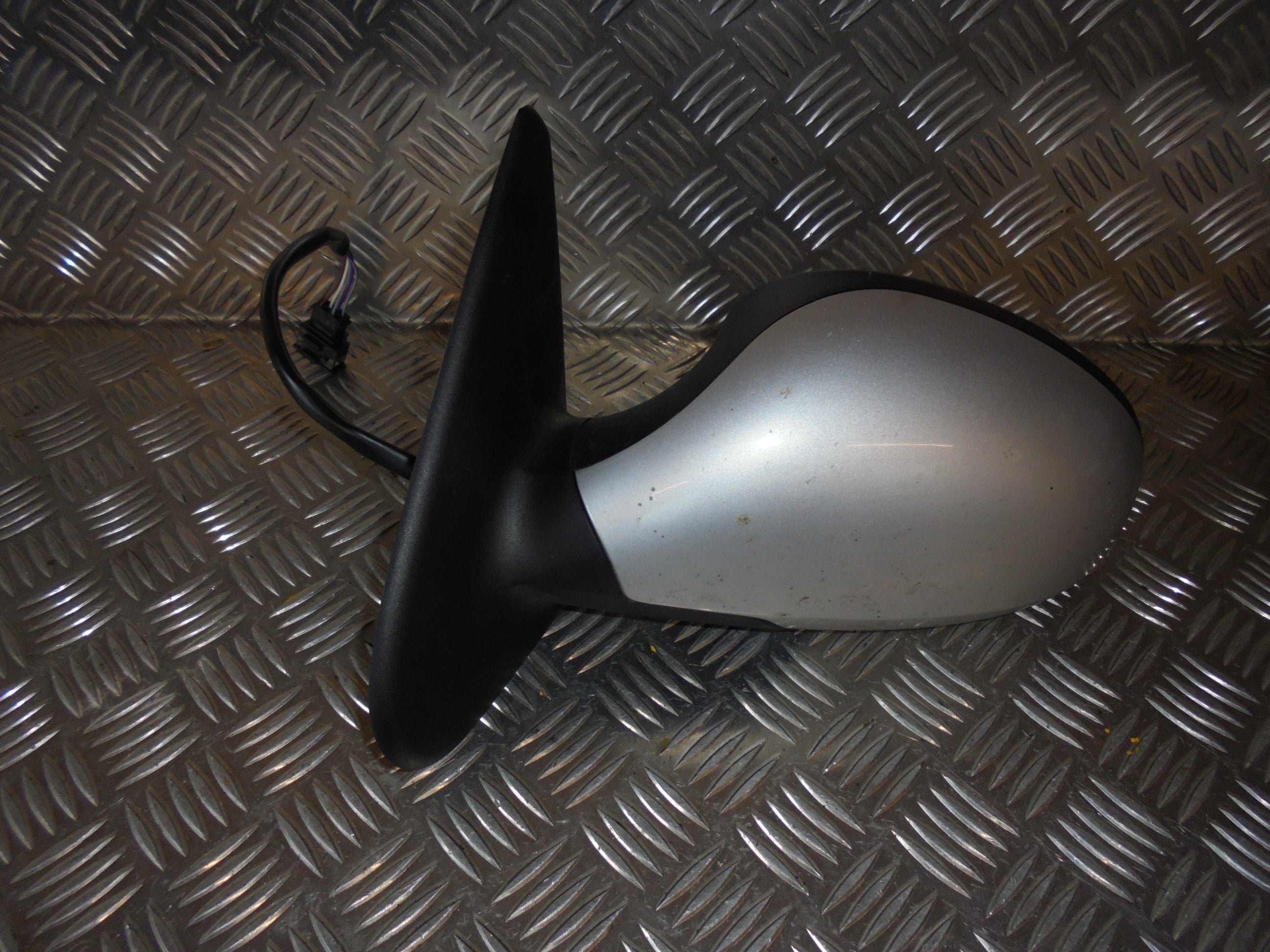 Seat Toledo Sidespejl Med OEM Nr. Ophugger Fra Seat Ophugger