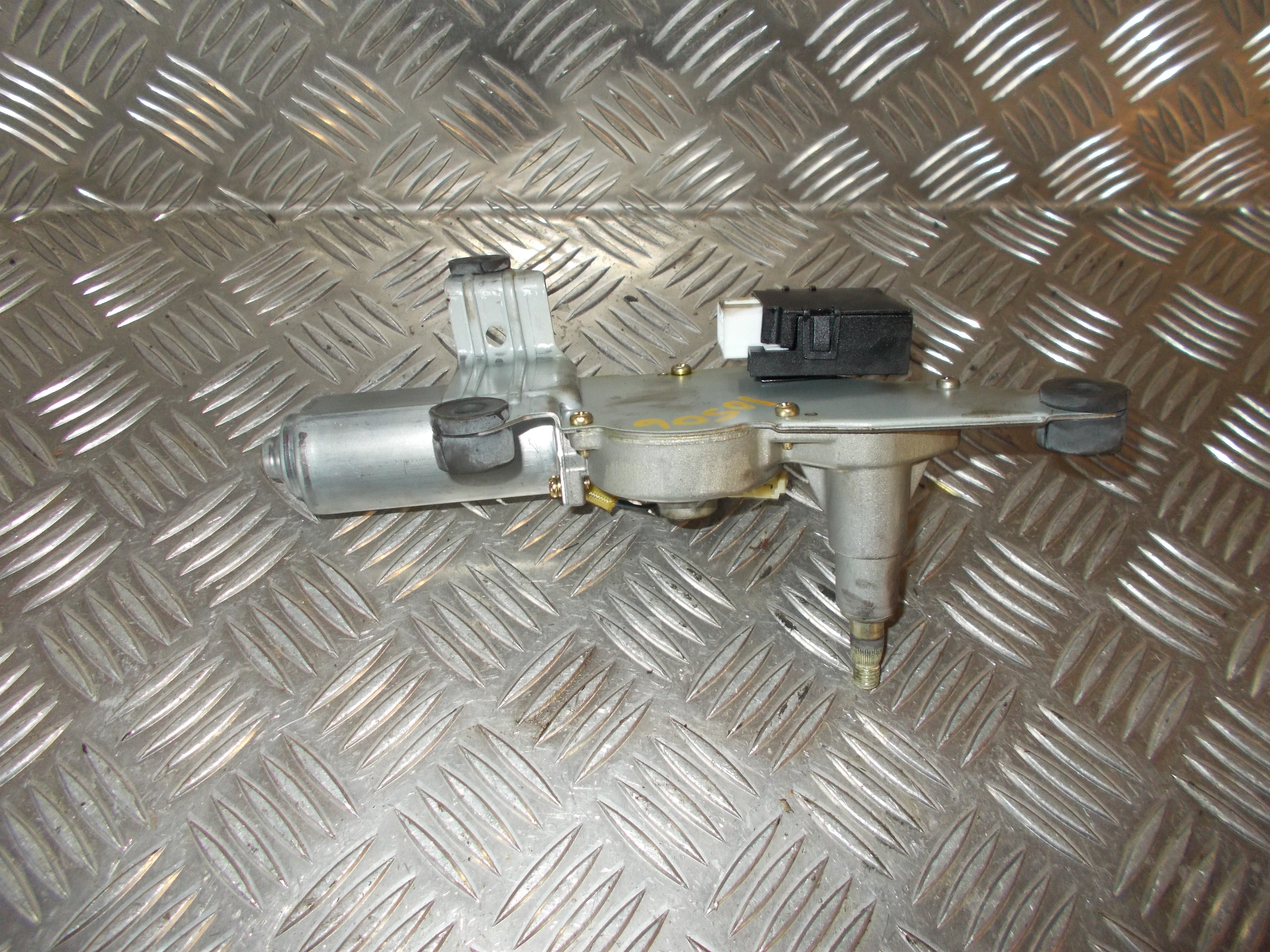 Chevrolet Lacetti Bagrudevisker Motor Med OEM Nr. Ophugger Fra Chevrolet Ophugger