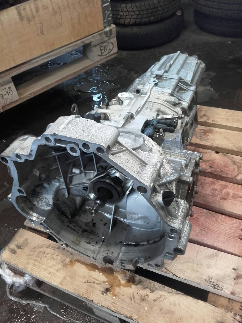Audi A4 Gearkasse 6 Trin Med OEM Nr. 01X300044J Fra Audi Ophugger