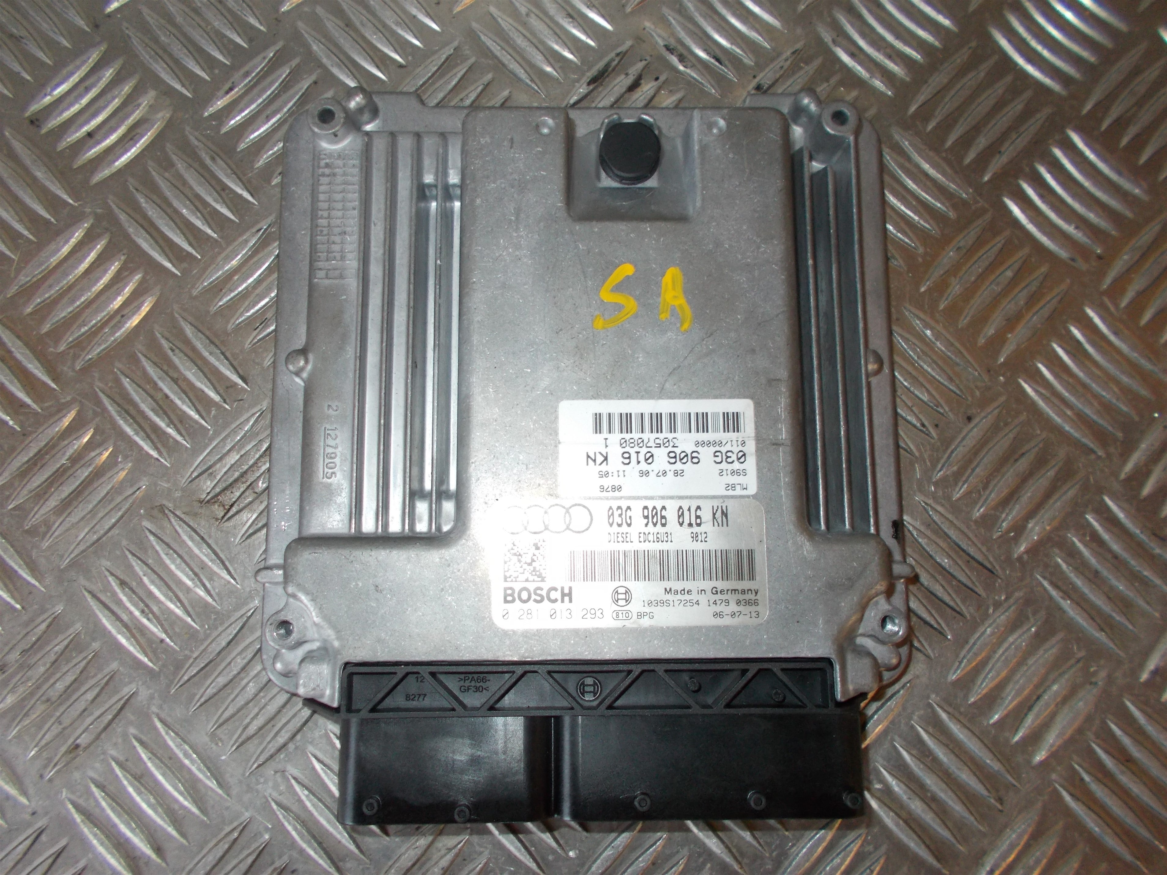 Audi A4 Motorstyring - Motorstyreboks - Injection Elboks Med OEM Nr. 03G906016KN Fra Audi Ophugger