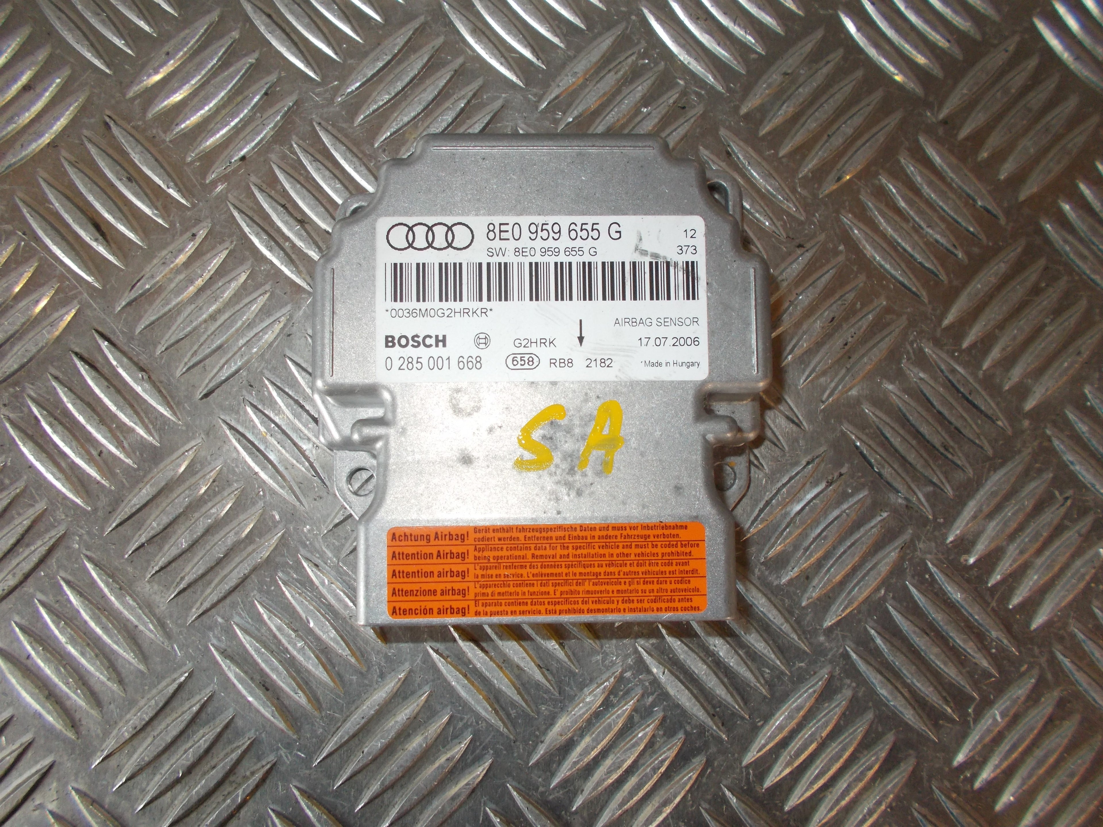 Audi A4 Airbag Elboks Med OEM Nr. 0285001668 Fra Audi Ophugger