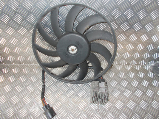 Audi A4 Kølerblæser El Med OEM Nr. 8E0959455K Fra Audi Ophugger