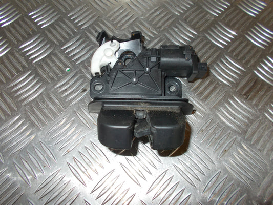 Audi A4 Dørlås Med OEM Nr. 8P4827505C Fra Audi Ophugger