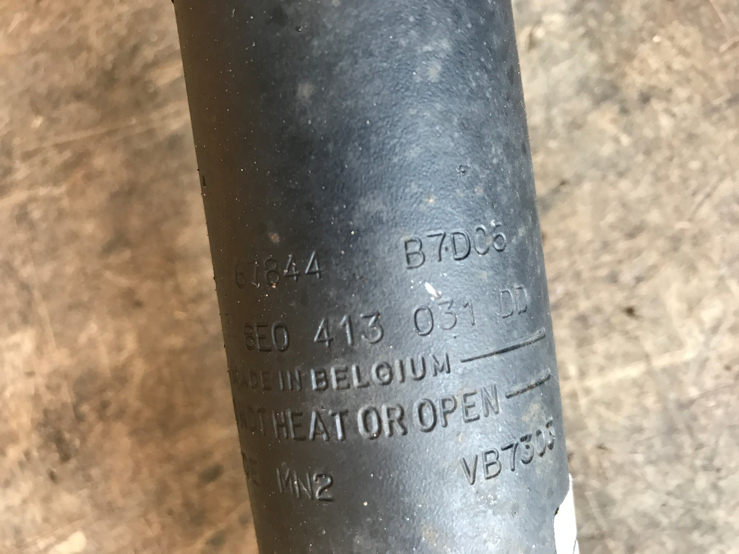 Audi A4 Fjederben For V Med OEM Nr. 8E0413031DD Fra Audi Ophugger