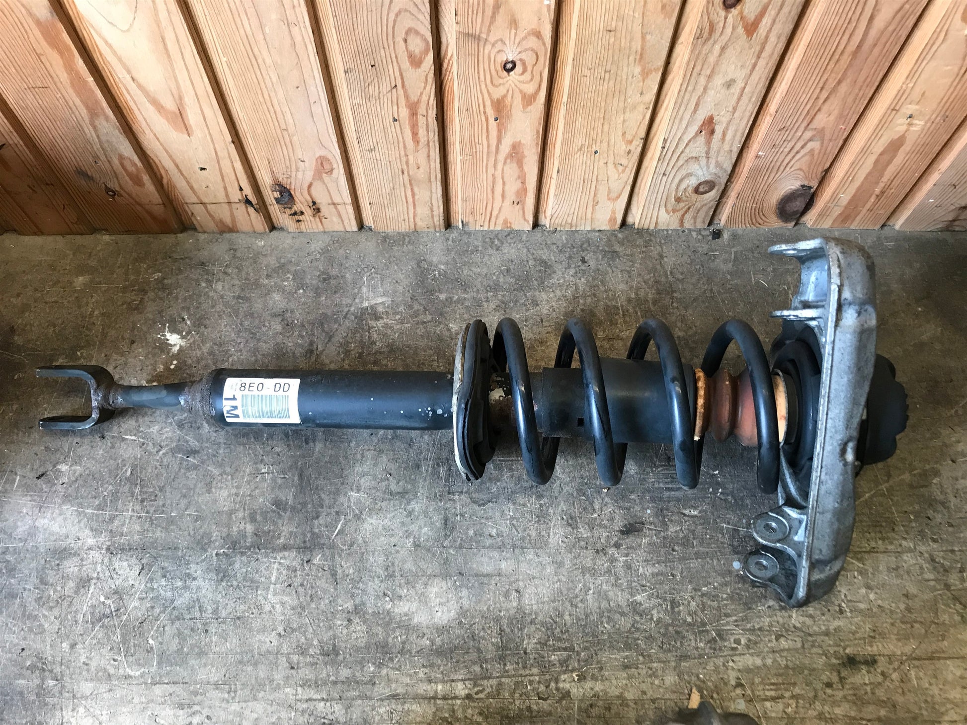 Audi A4 8E/8H Fjederben For H Med OEM Nr. 8E0413031DD Fra Audi Ophugger