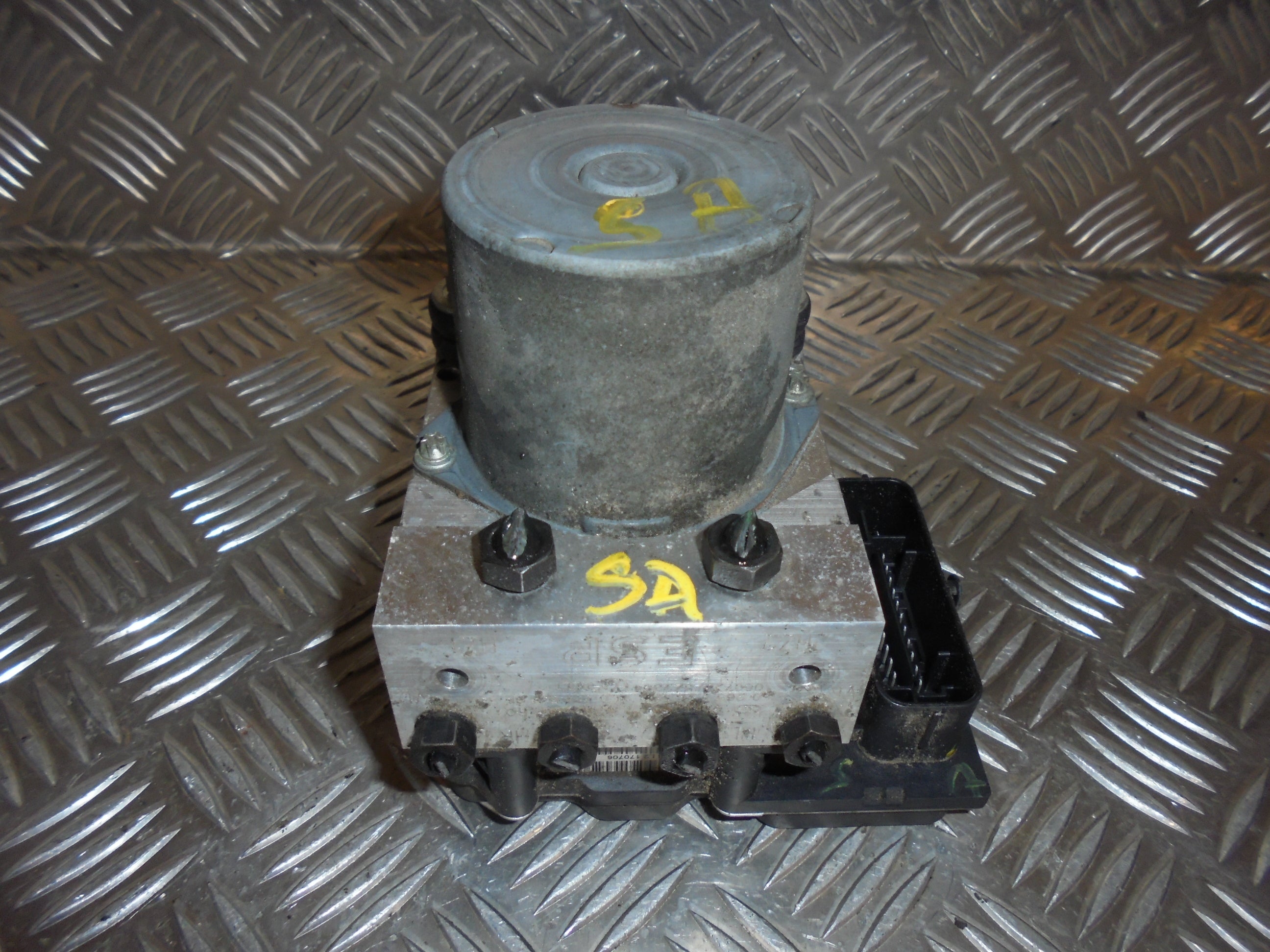 Audi A4 ABS Pumpe Med OEM Nr. 8E0614517BF Fra Audi Ophugger