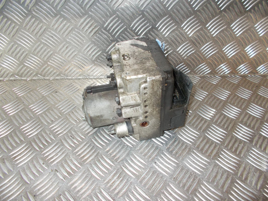 Audi A6 ABS Pumpe Med OEM Nr. 4A0614111G Fra Audi Ophugger