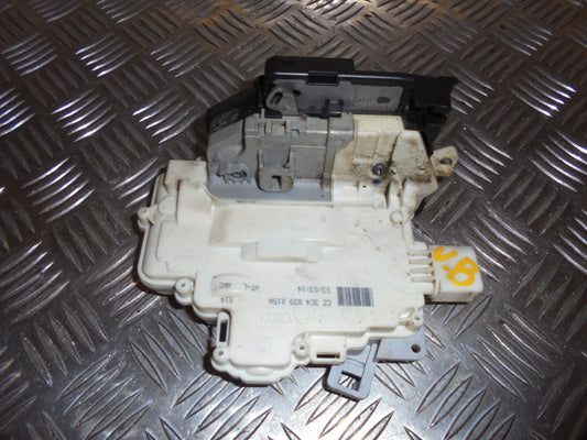VW Passat 3C Dørlås Med OEM Nr. 3C4839015A Fra VW Ophugger
