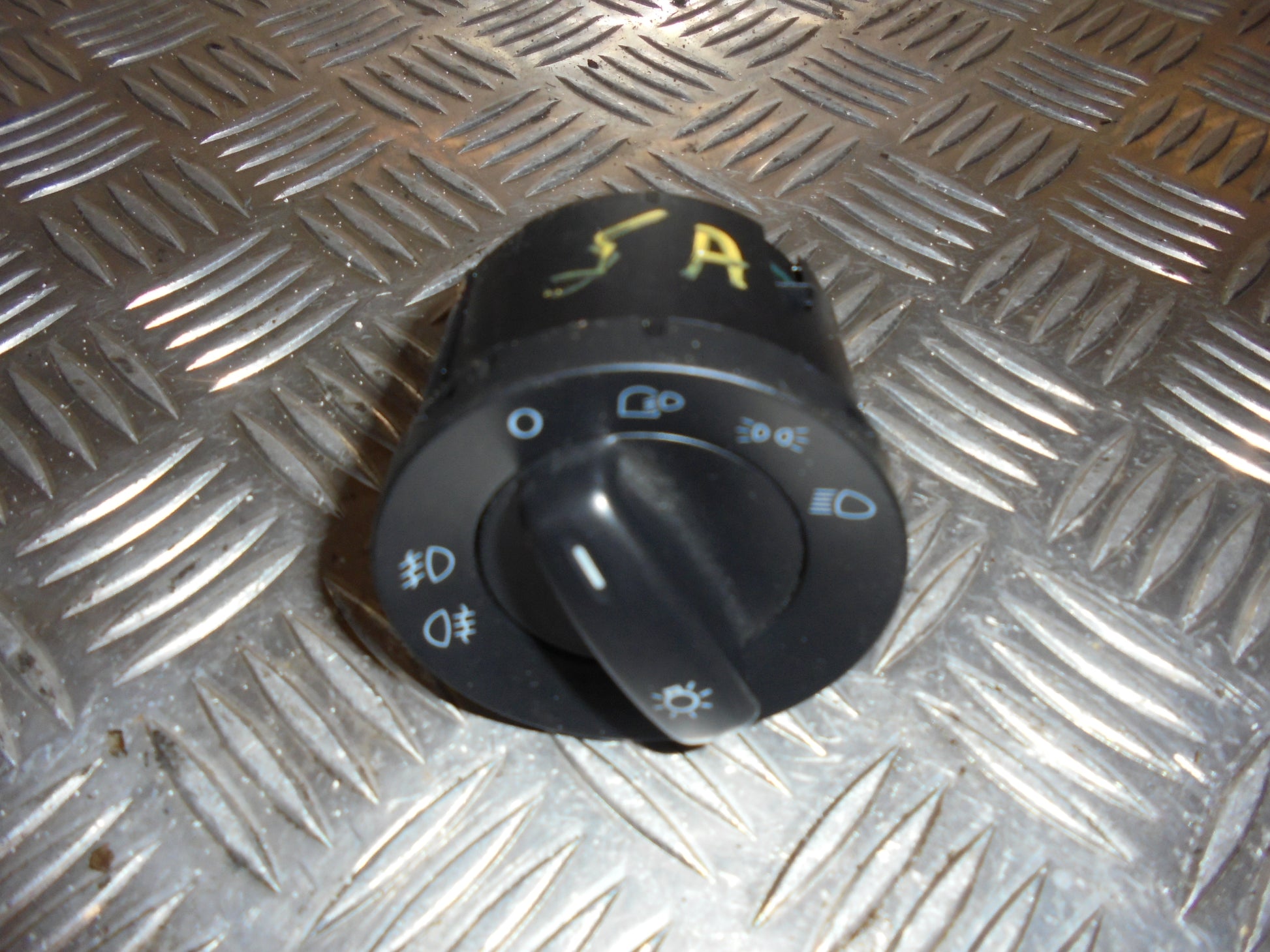 VW Passat 3C Kontakt Lys Med OEM Nr. 1K0941431N Fra VW Ophugger